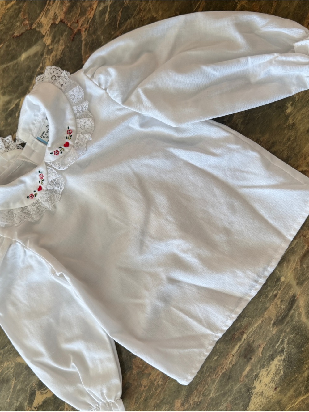 Vintage White Lace Collar Long Sleeve Blouse with Embroidered Flowers - 18 mo